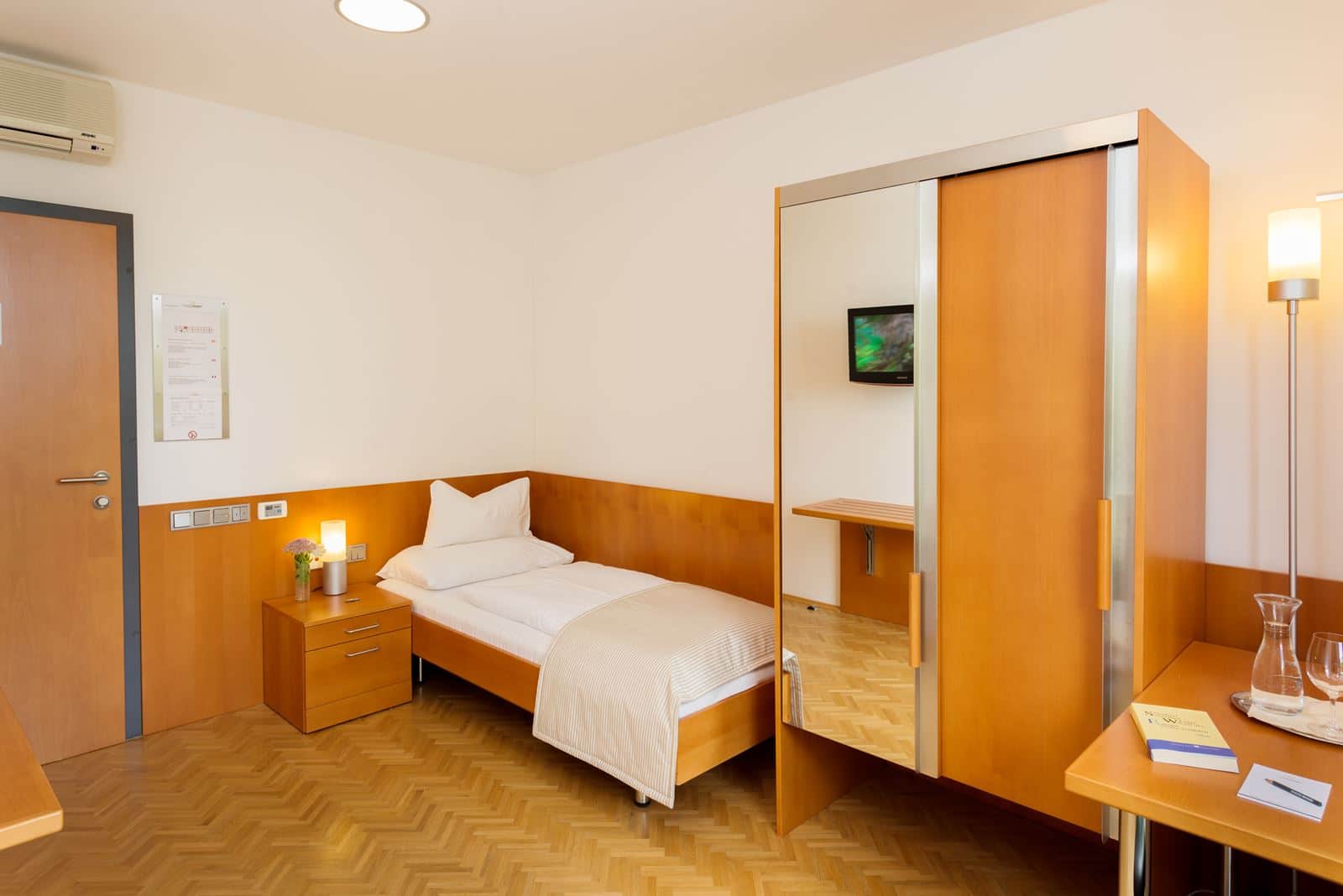 Einzelbett Zimmer 3 Stefan Kristoferitsch Einzelbett Zimmer 3 Stefan Kristoferitsch