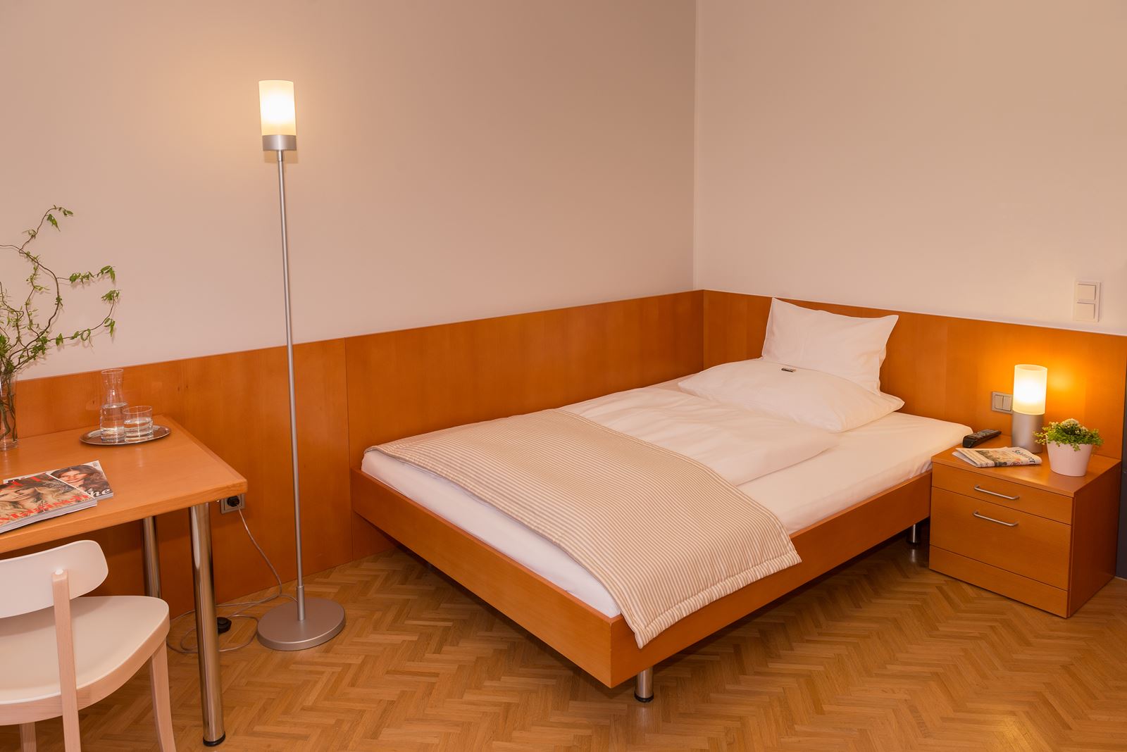 Queenbett Zimmer 4 Stefan Kristoferitsch Queenbett Zimmer 4 Stefan Kristoferitsch