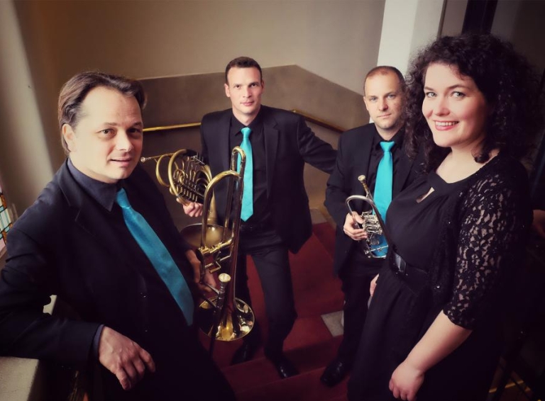 Schlossmatineen Symphonic Brass Trio Plus